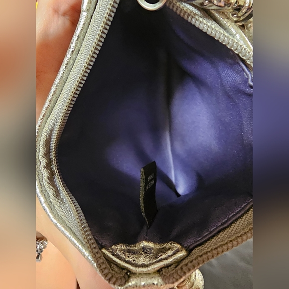 Coach Poppy Silver Wristlet EUC - Picture 12 of 16